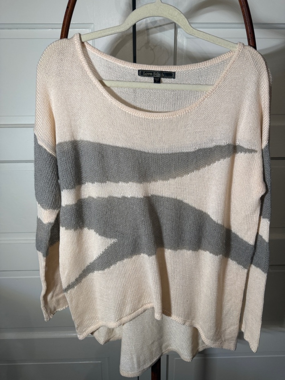 Lightweight Neutral Coastal Grandma minimalist Knit Sweater High Low Hem L